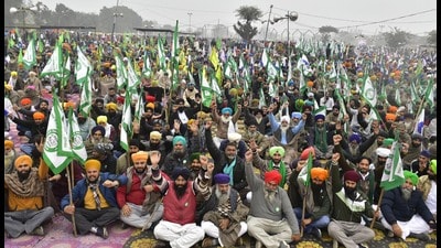 Maha rally by farmer unions: Farmers to start march towards Delhi on Feb 13 (HT Photo) Maha rally by farmer unions: Farmers to start march towards Delhi on Feb 13 (HT Photo)