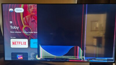 Snapshot of the broken TV shared on X. (X/@DembiDivyanshu) Snapshot of the broken TV shared on X. (X/@DembiDivyanshu)