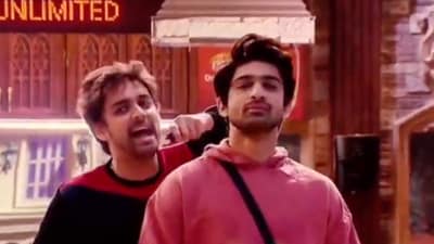 Abhishek Kumar and Samarth Jurel had a bad moment on Bigg Boss 17. Abhishek Kumar and Samarth Jurel had a bad moment on Bigg Boss 17.
