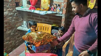 The gifts included a tea set, a drawing book with colours and more. (Sourced)