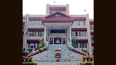 Vivek High School, Sector 38 will now go to court after the UT education department’s order on December 27 to derecognise the school over not admitting EWS students as under Right of Children to Free and Compulsory Education (RTE) Act. (File Photo) Vivek High School, Sector 38 will now go to court after the UT education department’s order on December 27 to derecognise the school over not admitting EWS students as under Right of Children to Free and Compulsory Education (RTE) Act. (File Photo)