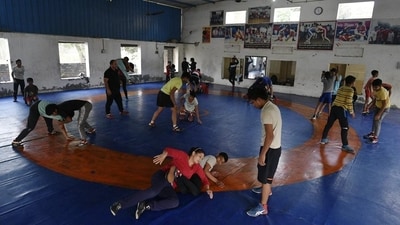 Women wrestlers at a Sonepat wrestling academy. (Biplov Bhuyan / HT Photo)