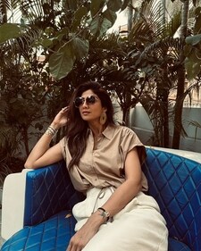 Shilpa Shetty Kundra in a tone-on-tone style Shilpa Shetty Kundra in a tone-on-tone style
