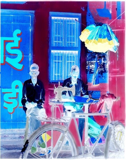 This photography exhibition shows how artist Anne Garde captures the essence of Rajasthan's sandy hot roads, immortalising men and women akin to divine beings. This photography exhibition shows how artist Anne Garde captures the essence of Rajasthan's sandy hot roads, immortalising men and women akin to divine beings.