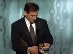 Steve Carell joked that his 2006 Golden Globes acceptance speech was written by his wife Steve Carell joked that his 2006 Golden Globes acceptance speech was written by his wife