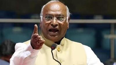 Congress president Mallikarjun Kharge (File Photo) Congress president Mallikarjun Kharge (File Photo)