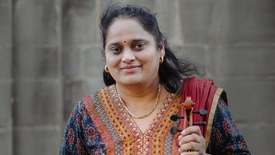 Violinist Jyotsna Srikanth was elated at the announcement of receiving the MBE title (Photo: Facebook) Violinist Jyotsna Srikanth was elated at the announcement of receiving the MBE title (Photo: Facebook)