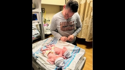 Billy Humphrey with his twins Ezra and Ezekiel at a hospital in New Jersey, United States. (Instagram/@billy_humphrey) Billy Humphrey with his twins Ezra and Ezekiel at a hospital in New Jersey, United States. (Instagram/@billy_humphrey)