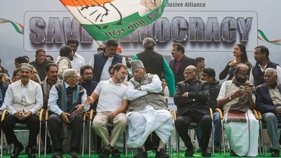 Congress President Mallikarjun Kharge with party leaders Rahul Gandhi and Adhir Ranjan Chowdhury, CPI(M) General Secretary Sitaram Yechury, NCP chief Sharad Pawar, DMK leader Tiruchi Siva, CPI General Secretary D. Raja and others during a protest of Indian National Developmental Inclusive Alliance (INDIA) at Jantar Mantar, in New Delhi, (PTI)