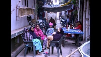 The Kannaujia family is forced to live in the open. (Deepak Gupta/HT) The Kannaujia family is forced to live in the open. (Deepak Gupta/HT)