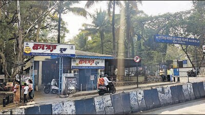 The approximate market price of the land in question could be about ₹100 crore, real estate experts have noted. (Rahul Raut/HT PHOTO) The approximate market price of the land in question could be about ₹100 crore, real estate experts have noted. (Rahul Raut/HT PHOTO)