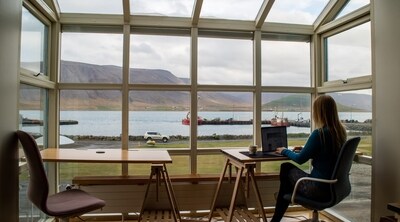 'Bleisure' travel gains popularity as remote work redefines work-life balance (Unsplash/Kristin Wilson) 'Bleisure' travel gains popularity as remote work redefines work-life balance (Unsplash/Kristin Wilson)