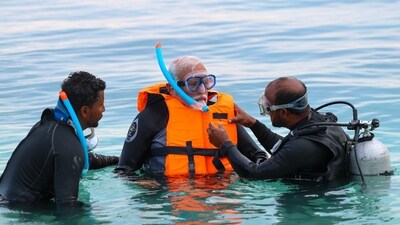 Prime Minister Narendra Modi went snorkelling to explore the undersea life during his recent visit to Laskhadweep islands. (Twitter/@narendramodi) Prime Minister Narendra Modi went snorkelling to explore the undersea life during his recent visit to Laskhadweep islands. (Twitter/@narendramodi)