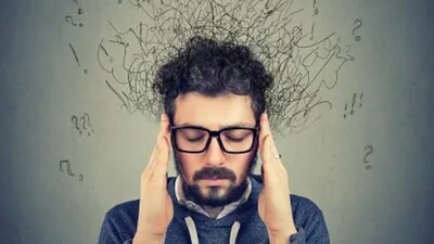 When we have a racing mind, we have difficulty in gathering the thoughts together and taking an informed decision. "This Somatic Experiencing exercise called SIBAM stands for sensation, image, behavior (movement), affect, and meaning," wrote Therapist Alexis Florentina Borja. "It supports our system in expanding racing or fixed thoughts and helps us move out of the mind and into the body," she further added. (Unsplash) When we have a racing mind, we have difficulty in gathering the thoughts together and taking an informed decision. "This Somatic Experiencing exercise called SIBAM stands for sensation, image, behavior (movement), affect, and meaning," wrote Therapist Alexis Florentina Borja. "It supports our system in expanding racing or fixed thoughts and helps us move out of the mind and into the body," she further added. (Unsplash)