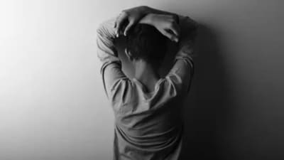 Signs that you are running on stress hormone (Unsplash)
