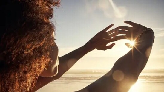 We should take a moment to notice the sensation by observing nature. Notice the sensations and emotions it creates in the body and mind.&nbsp;(Unsplash)