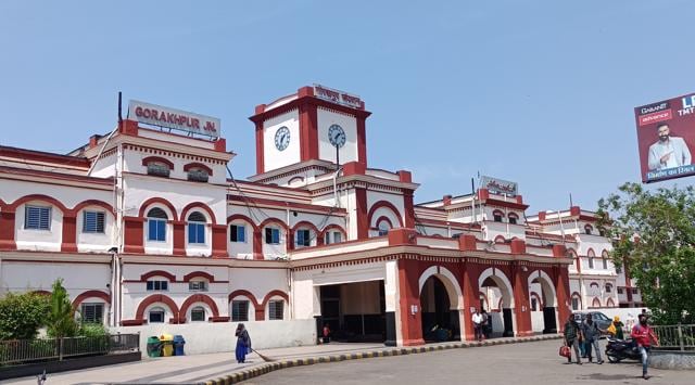 “The birth of Shriprakash Shukla as a crime lord can be traced to the Northeastern Railways in Gorakhpur. High-value railway tenders had been the subject of gang violence since the 1970s.” (Wikimedia Commons) “The birth of Shriprakash Shukla as a crime lord can be traced to the Northeastern Railways in Gorakhpur. High-value railway tenders had been the subject of gang violence since the 1970s.” (Wikimedia Commons)