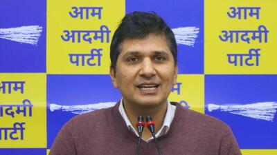 Delhi health minister Saurabh Bharadwaj said the drugs under the scanner were neither “fake” nor “spurious” but rather were categorised as “not of standard quality” (NSQ). (HT Photo) Delhi health minister Saurabh Bharadwaj said the drugs under the scanner were neither “fake” nor “spurious” but rather were categorised as “not of standard quality” (NSQ). (HT Photo)