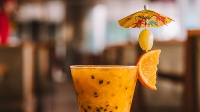 Try a splash of fresh orange in a Negroni to soften it or even a frozen sphere of fresh orange juice. Try a splash of fresh orange in a Negroni to soften it or even a frozen sphere of fresh orange juice.