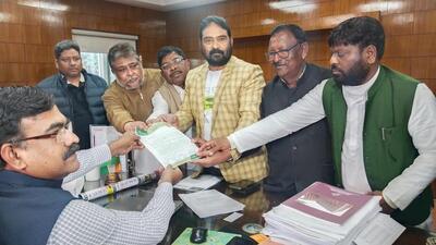 JMM approached the Election Commission of India (ECI) on Friday, demanding the poll body hold a by-election for the Gandey seat (HT Photo) JMM approached the Election Commission of India (ECI) on Friday, demanding the poll body hold a by-election for the Gandey seat (HT Photo)
