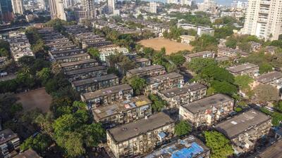Mumbai, India - April 9, 2020: Aerial view of BDD chawl which is now containment zone after positive cases of Coronavirus at Worli in Mumbai, India, on Thursday, April 9, 2020. (Photo by Pratik Chorge/Hindustan Times) (Pratik Chorge/HT Photo) Mumbai, India - April 9, 2020: Aerial view of BDD chawl which is now containment zone after positive cases of Coronavirus at Worli in Mumbai, India, on Thursday, April 9, 2020. (Photo by Pratik Chorge/Hindustan Times) (Pratik Chorge/HT Photo)
