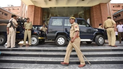Noida Police personnel. (Virendra Singh Gosain/HT Photo)