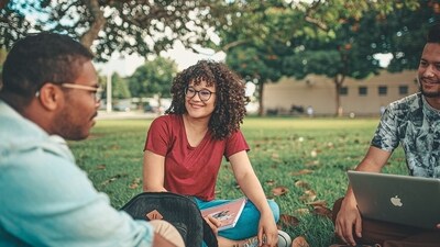 It is time that academic institutions take students closer to nature, out of the AC classrooms. (Pixabay)