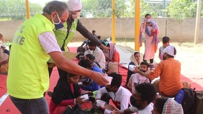 Devotees believe that donating food, clothes, and other essentials to the needy on this day can bring immense blessings. (HT Photo/Yogendra Kumar) Devotees believe that donating food, clothes, and other essentials to the needy on this day can bring immense blessings. (HT Photo/Yogendra Kumar)