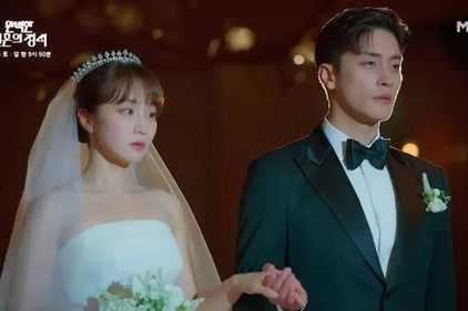 Perfect Marriage Revenge stars Sung Hoon, Jung Yoo Min, Jin Ji Hee, Kang Shin Hyo, and Oh Seung Yoon. Perfect Marriage Revenge stars Sung Hoon, Jung Yoo Min, Jin Ji Hee, Kang Shin Hyo, and Oh Seung Yoon.