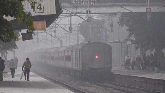 Flights were cancelled and several trains were delayed due to fog. The Air Quality Index (AQI) recorded at 11 am today was 349.&nbsp;(HT Photo/Raj k Raj)