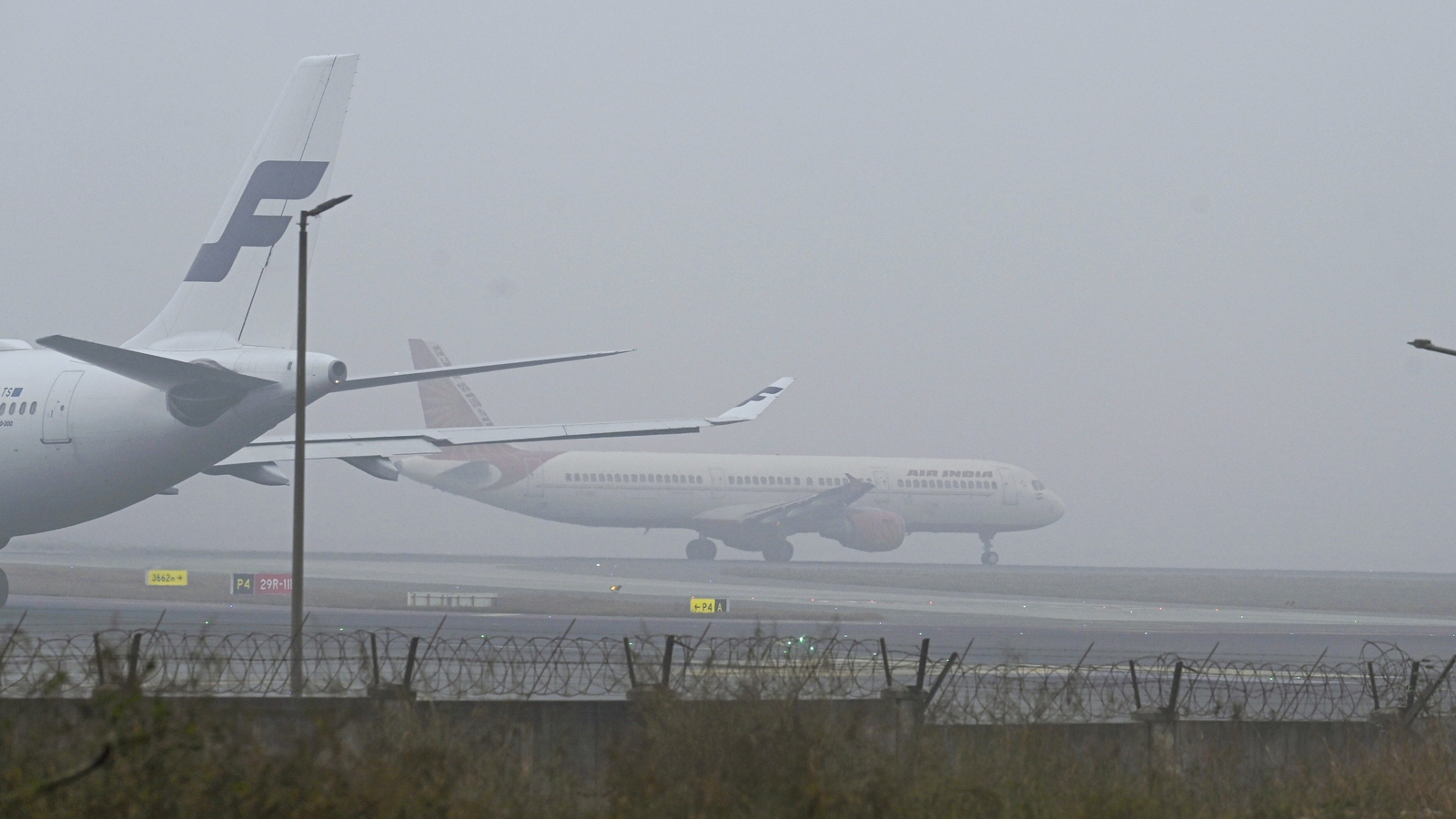 Crane causes signal interference, risks fog landings at Delhi airport - Vimarsana News