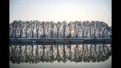 The MeT has predicted mostly dry weather till January 14. (Waseem Andrabi /HT Photo) The MeT has predicted mostly dry weather till January 14. (Waseem Andrabi /HT Photo)