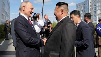 North Korean leader Kim Jong Un meets Russia's President Vladimir Putin (Reuters/File)