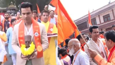 Randeep Hooda is all set to portray freedom fighter Vinayak Damodar Savarkar in his upcoming movie Randeep Hooda is all set to portray freedom fighter Vinayak Damodar Savarkar in his upcoming movie