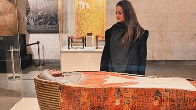 Sonakshi Sinha saw 4000 year old royal mummies, ancient cosmetics and garments of the queens, what all was buried with the pharaoh’s, their musical instruments, how they told time, hieroglyphics and more during her Egypt vacation. Sonakshi Sinha saw 4000 year old royal mummies, ancient cosmetics and garments of the queens, what all was buried with the pharaoh’s, their musical instruments, how they told time, hieroglyphics and more during her Egypt vacation. 
