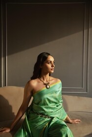 She spruced up her look with ghungroo, a statement neckpiece and a ring by jewellery designer Amber Paridhi Sahai. She spruced up her look with ghungroo, a statement neckpiece and a ring by jewellery designer Amber Paridhi Sahai.