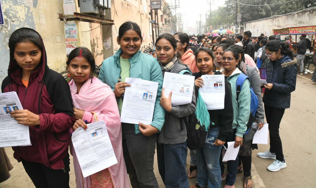 Candidates appearing in shift 3 exam Candidates appearing in shift 3 exam