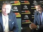 Wasim Akram hilariously trolled Aussie commentators. Wasim Akram hilariously trolled Aussie commentators.