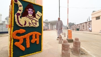 The main entrance to the shrine is located on the east side, and it is accessed by ascending 32 stairs through the Singh Dwar. Additionally, there are ramps and lifts provided for the convenience of the differently-abled and elderly visitors.&nbsp; (HT Photo/Deepak Gupta)