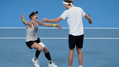 Germany's Laura Siegemund and Alexander Zverev celebrate after defeating Poland's Iga Swiatek and Hubert Hurkacz in the final of the United Cup in Sydney, Australia, Monday, Jan. 8, 2024. (AP) Germany's Laura Siegemund and Alexander Zverev celebrate after defeating Poland's Iga Swiatek and Hubert Hurkacz in the final of the United Cup in Sydney, Australia, Monday, Jan. 8, 2024. (AP)