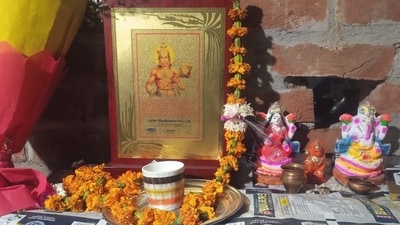 Caption: Meera Majhi has put the cup on which PM Modi had tea at her residence among the idols of gods at her Ayodhya residence (sourced) Caption: Meera Majhi has put the cup on which PM Modi had tea at her residence among the idols of gods at her Ayodhya residence (sourced)