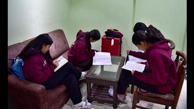 Subpar conditions at accommodations for teams participating in the 67th National School Games have forced many players to put up at hotels. (Manish/HT) Subpar conditions at accommodations for teams participating in the 67th National School Games have forced many players to put up at hotels. (Manish/HT)
