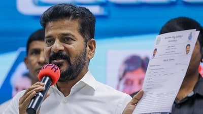 Telangana CM Revanth Reddy plans to meet Karnataka CM for Krishna River water Telangana CM Revanth Reddy plans to meet Karnataka CM for Krishna River water