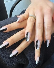 Shay Mitchelle (Instagram) Shay Mitchelle (Instagram)