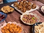 Here are some recipes that helps you fight common cold and cough during the winter 