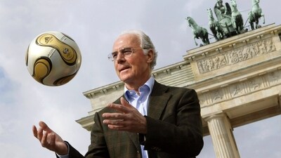 German soccer legend Franz Beckenbauer, head of Germany's organising committee for the soccer World Cup, plays with the Golden Ball for the World Cup in front of the Brandenburg Gate in Berlin, on April 18, 2006 (AP) German soccer legend Franz Beckenbauer, head of Germany's organising committee for the soccer World Cup, plays with the Golden Ball for the World Cup in front of the Brandenburg Gate in Berlin, on April 18, 2006 (AP)