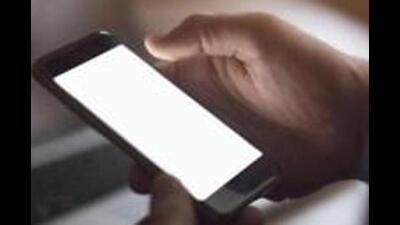 The Haryana government will spend  ₹28 crore to provide mobile phones to 25,962 anganwadi workers, 1,016 supervisors, and 148 child development project officers. (Getty Images/iStockphoto)