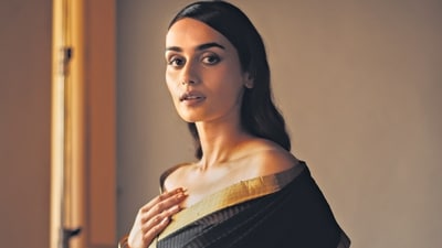 Manushi Chillar