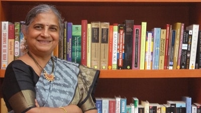 Sudha Murthy expressed her love for Hindi cinema, stating that she doesn’t watch English movies. (HT Photo/ Jagadeesh NV) Sudha Murthy expressed her love for Hindi cinema, stating that she doesn’t watch English movies. (HT Photo/ Jagadeesh NV)