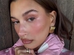Hailey Bieber dons the Sugar Plum Fairy makeup(Instagram)